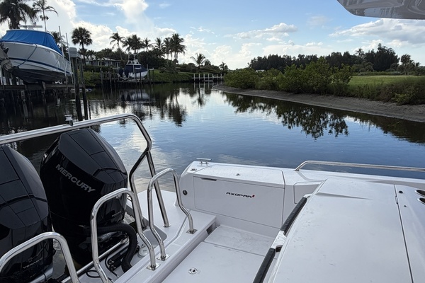37ft Axopar Yacht For Sale