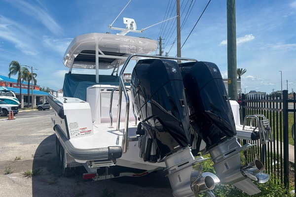 37ft Axopar Yacht For Sale