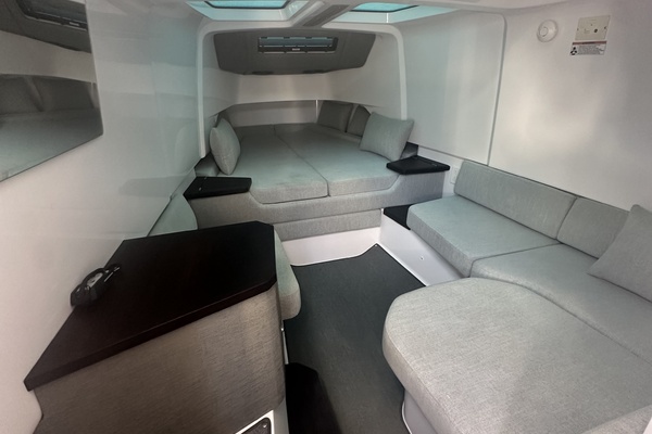 37ft Axopar Yacht For Sale