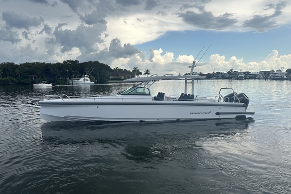 37ft Axopar Yacht For Sale