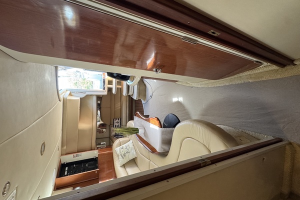 38ft Sea Ray Yacht For Sale