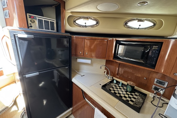 38ft Sea Ray Yacht For Sale