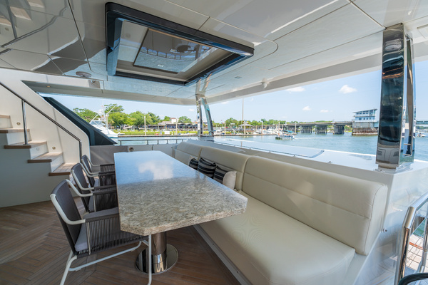 90ft Ocean Alexander Yacht For Sale