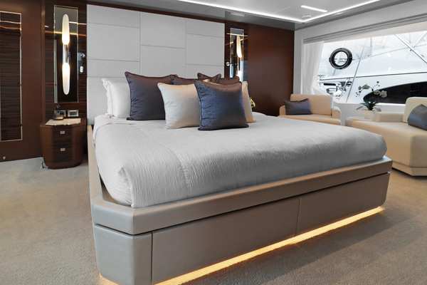 90ft Ocean Alexander Yacht For Sale