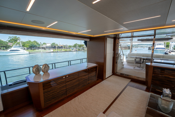 90ft Ocean Alexander Yacht For Sale