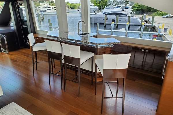 90ft Ocean Alexander Yacht For Sale