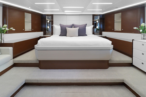 90ft Ocean Alexander Yacht For Sale