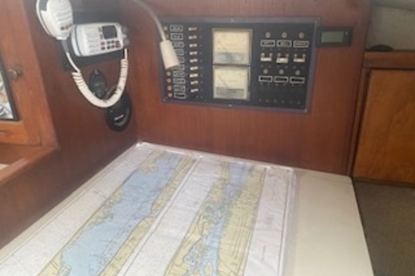 38ft Morgan Yacht For Sale