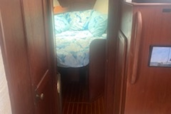 38ft Morgan Yacht For Sale
