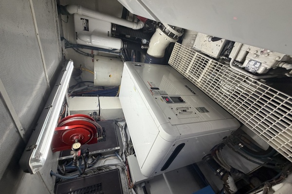 039 Engine Room Port Generator