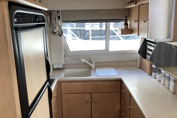 50ft Carver Yacht For Sale
