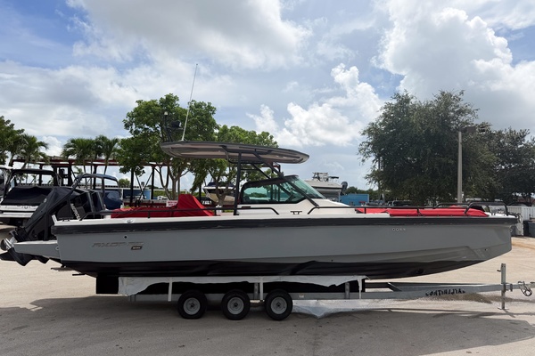 28ft Axopar Yacht For Sale