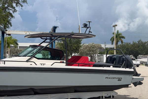 28ft Axopar Yacht For Sale