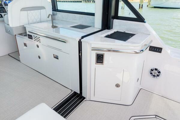 36ft Regal Yacht For Sale