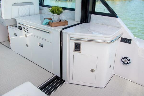 36ft Regal Yacht For Sale