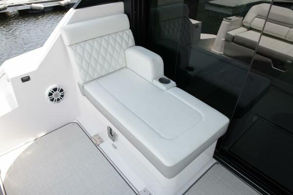 36ft Regal Yacht For Sale