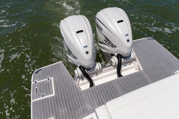 36ft Regal Yacht For Sale