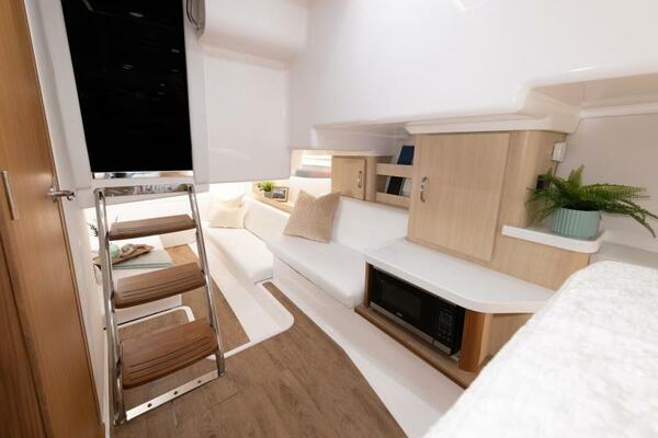 36ft Regal Yacht For Sale