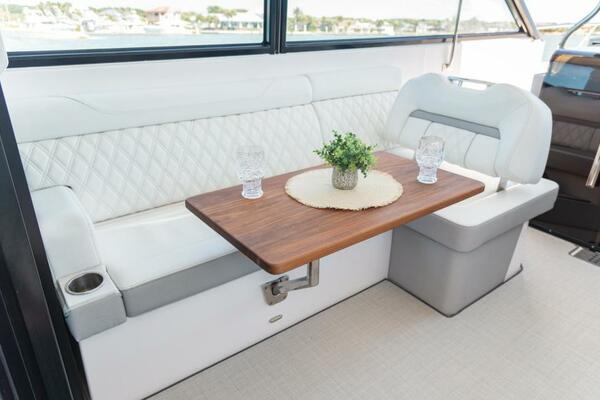 36ft Regal Yacht For Sale