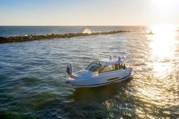 36ft Regal Yacht For Sale