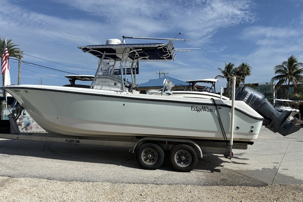 26ft Edgewater Yacht For Sale