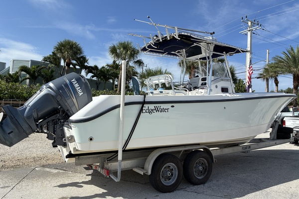 26ft Edgewater Yacht For Sale