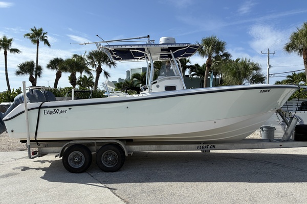 26ft Edgewater Yacht For Sale