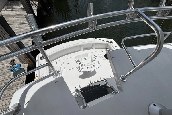 2005 Hatteras 50