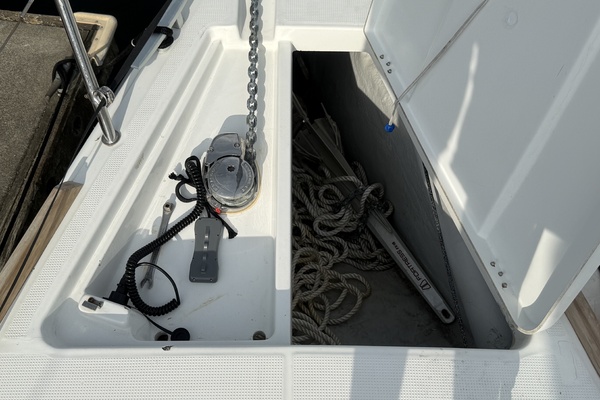 La Mer 35ft Beneteau Yacht For Sale