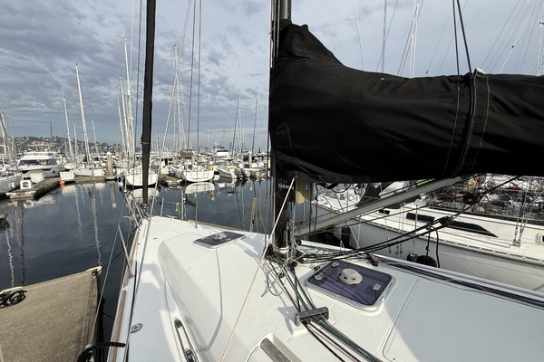 Beneteau First 35-2 Carbon Edition Yacht For Sale