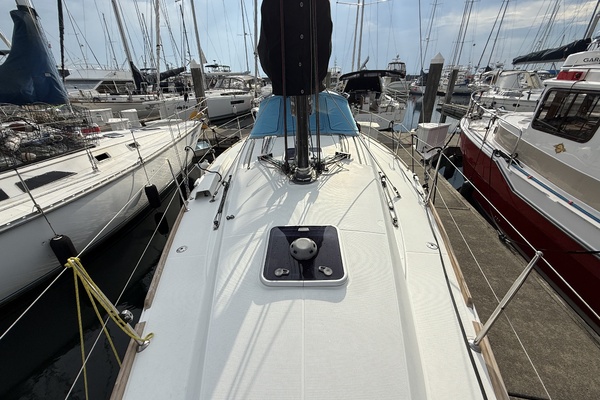 La Mer 35ft Beneteau Yacht For Sale