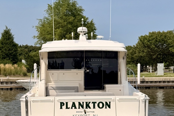 PLANKTON 52ft Riviera Yacht For Sale
