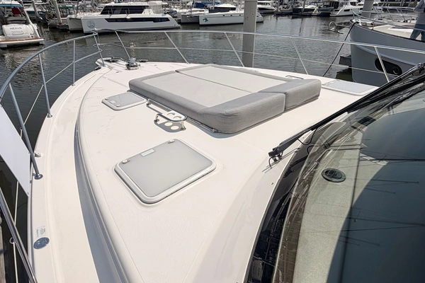 2017 Riviera 52