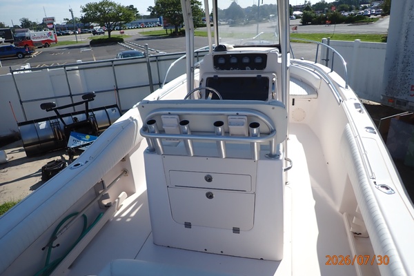 22' Grady-White cockpit forward