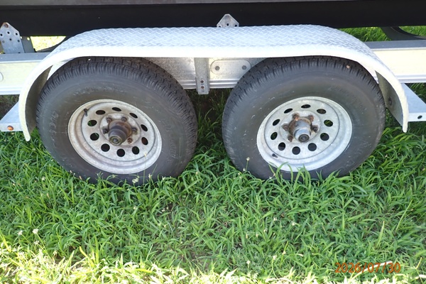 22' Grady-White trailer port wheels