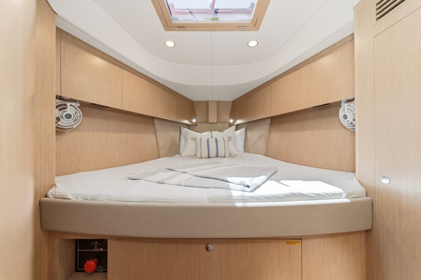 48ft Hylas Yacht For Sale