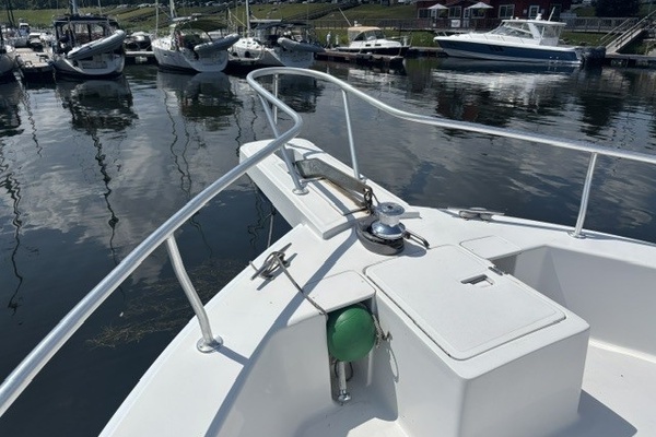 PEREGRINE 39ft Mainship Yacht For Sale