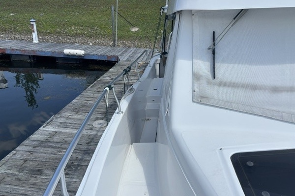 PEREGRINE 39ft Mainship Yacht For Sale