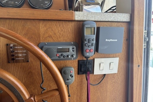 PEREGRINE 39ft Mainship Yacht For Sale