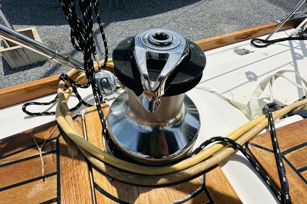 37ft Tartan Yacht For Sale