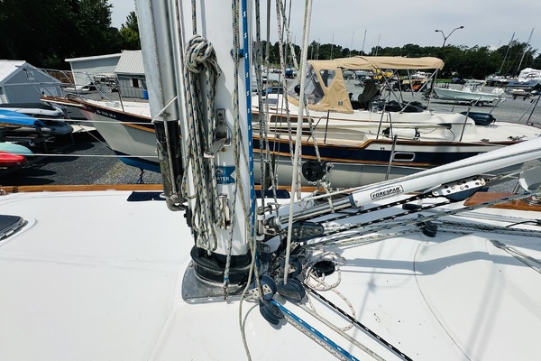37ft Tartan Yacht For Sale