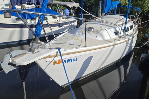 Sharon 25ft Catalina Yacht For Sale