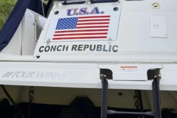 27ft Four Winns Yacht For Sale