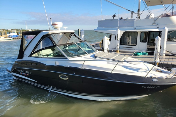 29ft Monterey Yacht For Sale