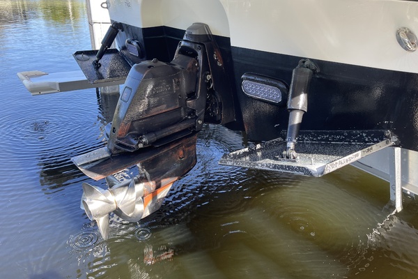 29ft Monterey Yacht For Sale