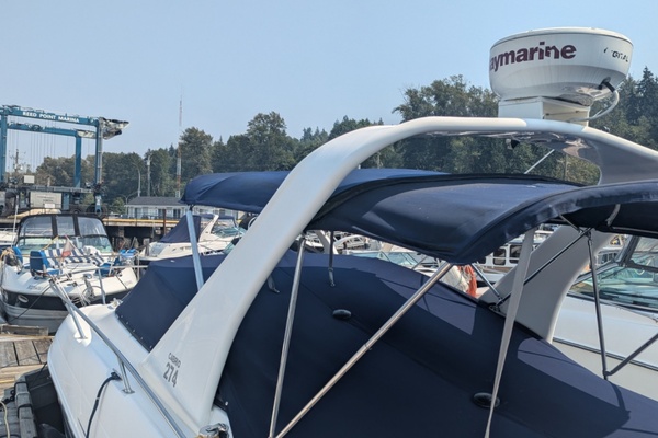Escape II 28ft Larson Yacht For Sale