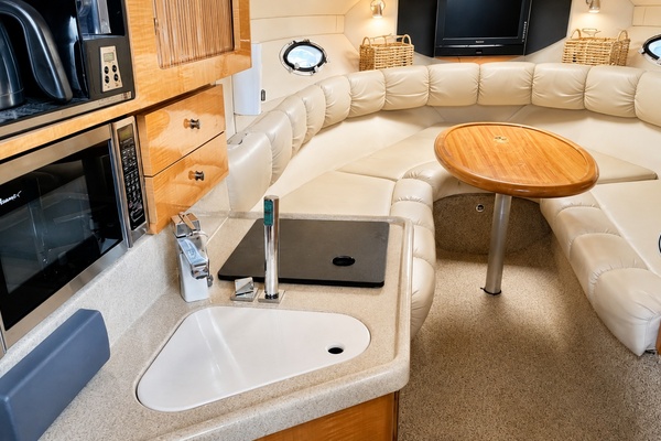 Escape II 28ft Larson Yacht For Sale