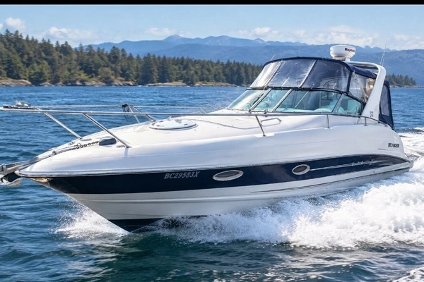 28-ft-Larson-2010-Cabrio 274-Escape II VANCOUVER  Canada  yacht for sale