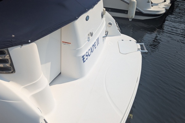 Escape II 28ft Larson Yacht For Sale