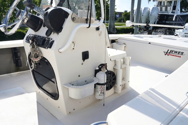 16ft Hewes Yacht For Sale